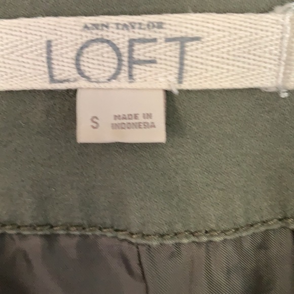 Ann Taylor Loft green military style utility jacket - Picture 4 of 6